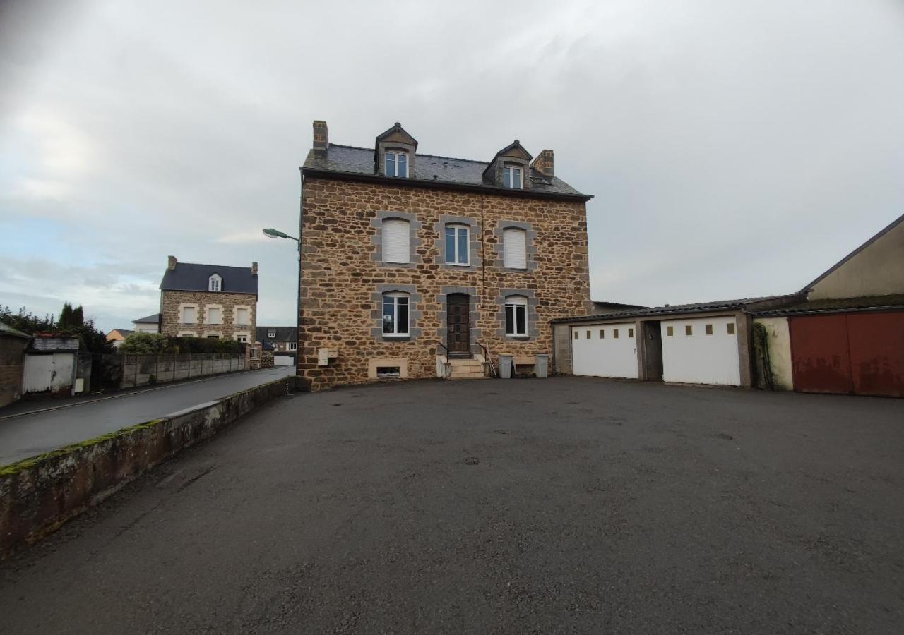 Le Petit Melorien Apartment Saint-Méloir-des-Ondes Exterior photo